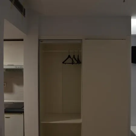 Boutique Urban Genova 2* Madrid