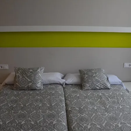 Boutique Urban Genova Aparthotel 2*
