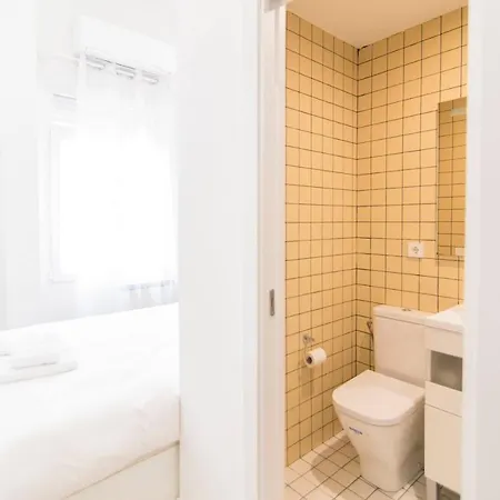 Malasaaa Dreaming Wifi - A/c Apartment Madrid