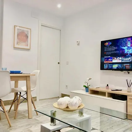 Apartamento Lopez Grass - Nuevo, A/a, Wifi, Tranquilo, Bien Comunicado Apartamento *