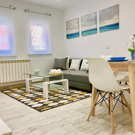 Apartamento Lopez Grass - Nuevo, A/a, Wifi, Tranquilo, Bien Comunicado