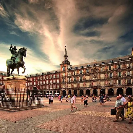 Sol Montera & Parking Tph Madrid