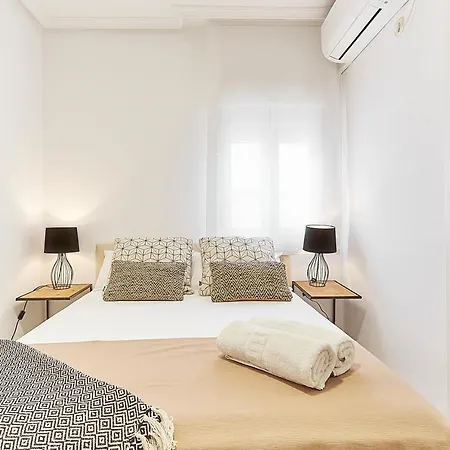Leeways Xxix In Gran Via Apartment Madrid