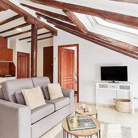 Leeways Xxix In Gran Via Apartment