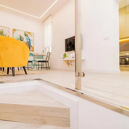 Marvelous Duplex 3 Bedrooms In La Latina By Batuecas *