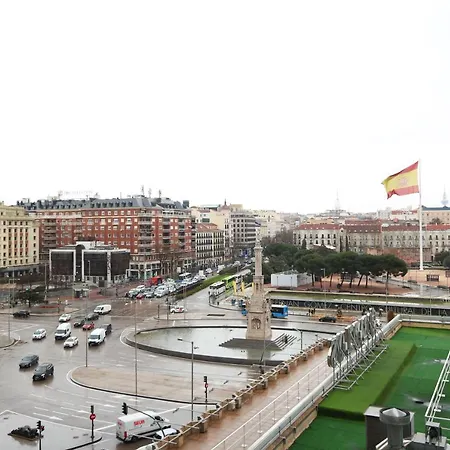 Apartment Urbantec Realty - Plaza De Colon