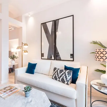 Genteel Plaza Mayor Apartment