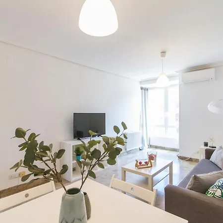 Piso Confortable Y Muy Luminoso Con Parking Apartamento
