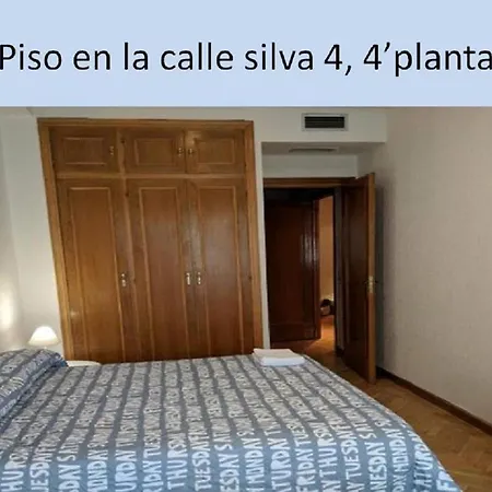 Y Estudio En La Calle Silva Apartamento Madrid