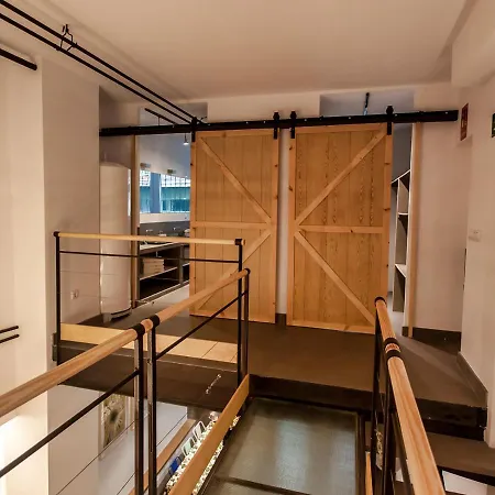 Lujoso Loft De 2 Plantas Junto Al Palacio Real De Madrid