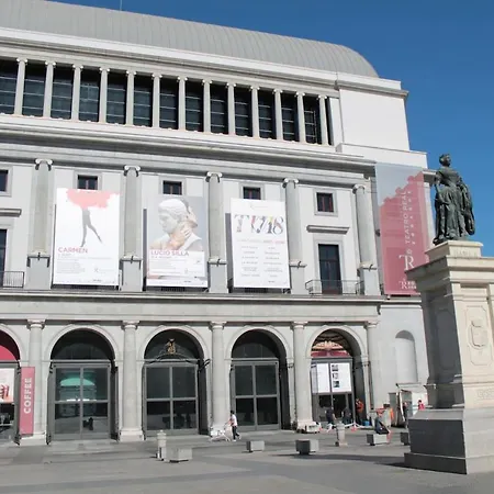 Apartment Urbantec Realty - Palacio Real - Opera