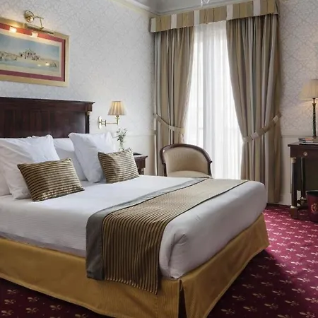Emperador Hotel 4*