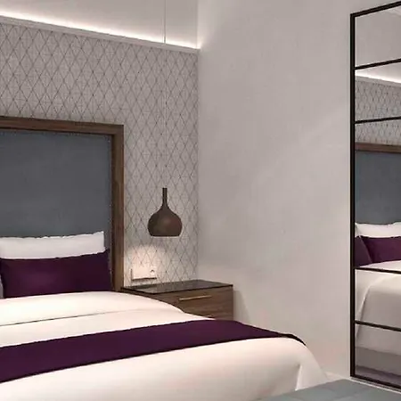 Doubletree By Hilton Madrid-prado Otel