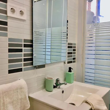 Apartamento Lopez Grass - Nuevo, A/a, Wifi, Tranquilo, Bien Comunicado Apartamento Madrid