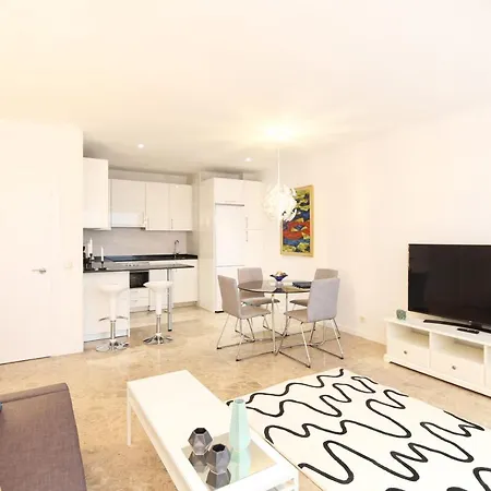 Urbantec Realty - Plaza De Colon * Madrid