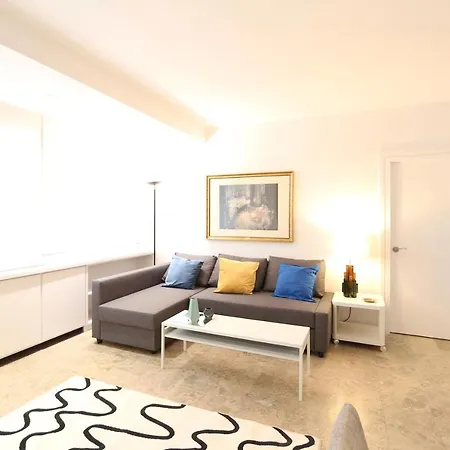 Urbantec Realty - Plaza De Colon Madrid