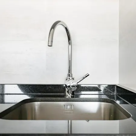 Urbantec Realty - Plaza De Colon