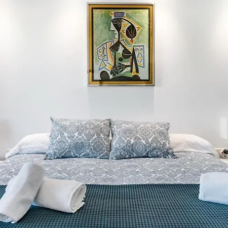 Apartment Urbantec Realty - Plaza De Colon *