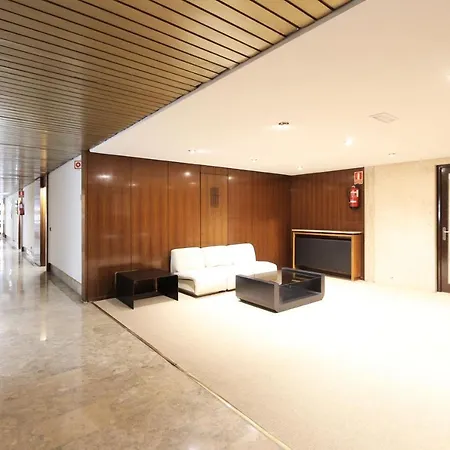 Urbantec Realty - Plaza De Colon Madrid