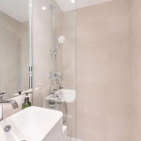 Genteel Plaza Mayor Apartment *