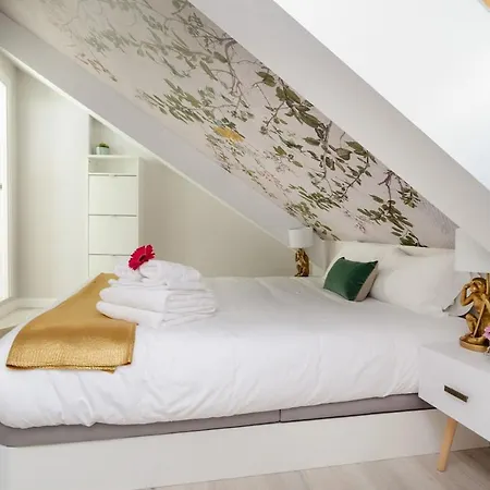 Precioso Atico Con Terraza En El Centro De Amazing Penthouse In Center * Madrid