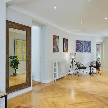 Exclusive Penthouse In Puerta De Alcala Madrid