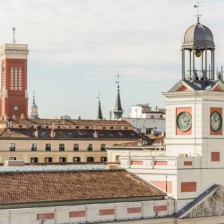 Charming Puerta Del Sol Terrace Apartment *