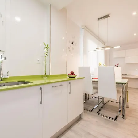 Plaza Mayor Deluxe Apartment