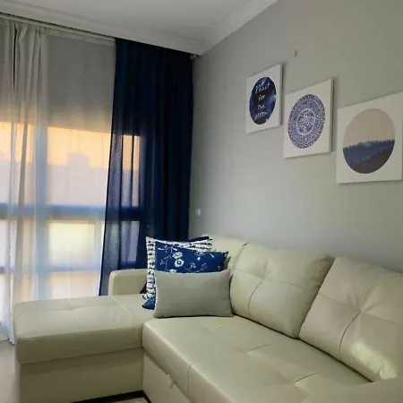 Pirra 44 Suite. Wanda Metropolitan, Aeropuerto, Ifema. *
