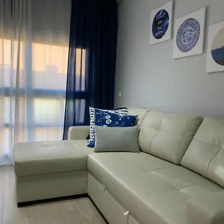 Pirra 44 Suite. Wanda Metropolitan, Aeropuerto, Ifema. Madrid