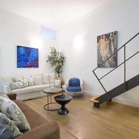 Marogo La Latina Apartmán *