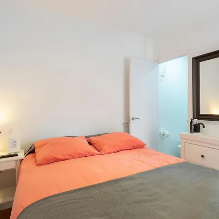 Homestay Independiente - Junto A Ifema Y Aeropuert3 *