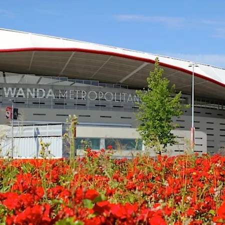 Pirra 44 Suite. Wanda Metropolitan, Aeropuerto, Ifema.