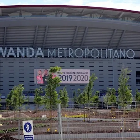 Pirra 44 Suite. Wanda Metropolitan, Aeropuerto, Ifema. * Madrid