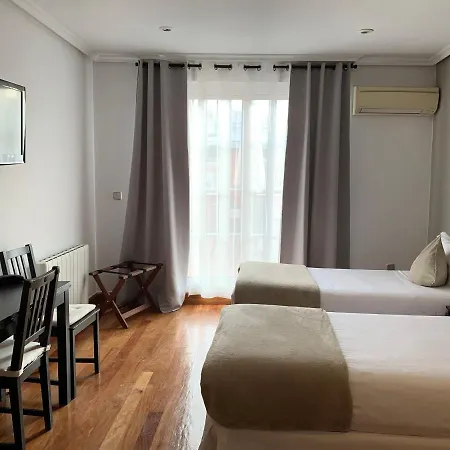 New Point Aparthotel
