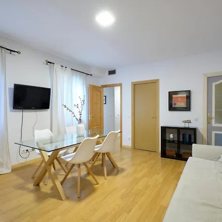 Marogo La Latina Appartement *