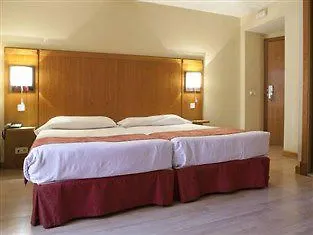 Ateneo Puerta Del Sol Otel