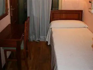 Carrera Casa de hóspedes 2*