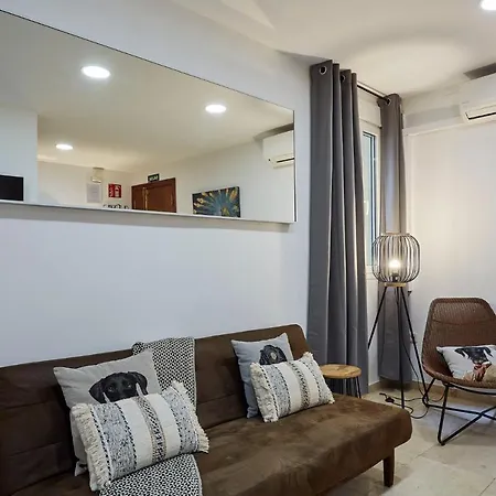 Apartment Leeways Xxv In Gran Via Madrid