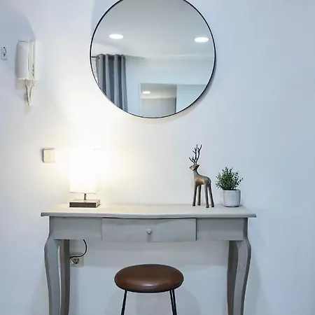 Leeways Xxv In Gran Via Apartment