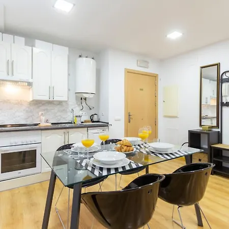 Dobo Homes Manoteras 30 * Madrid