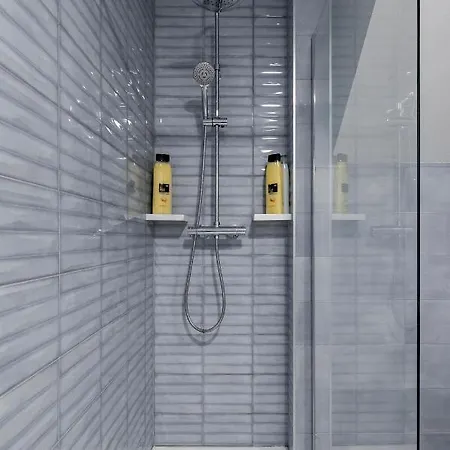 El Triangulo Del Arte - Jacuzzi Apartment *