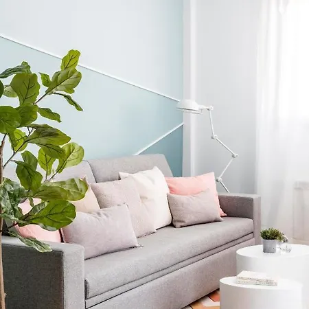 Color By Olala Homes Apartment *