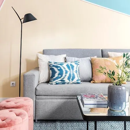 Color By Olala Homes Apartment