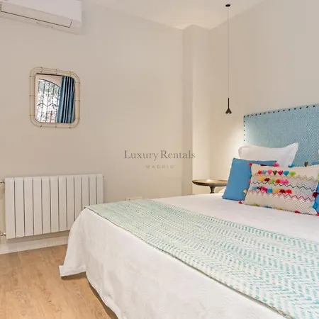 Experience The Of Madrid! Gran Via For 6, Comfort And Style In The Heart Of Chueca Iii