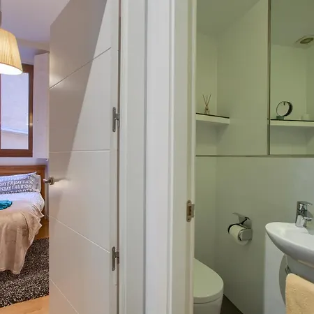 Beautiful Big Condominium In The Historical Center * Madrid
