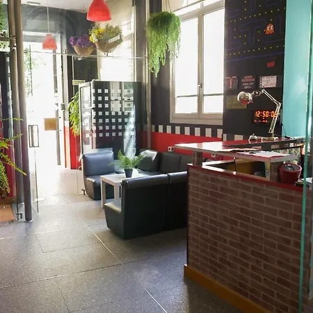 Hostal Urban *