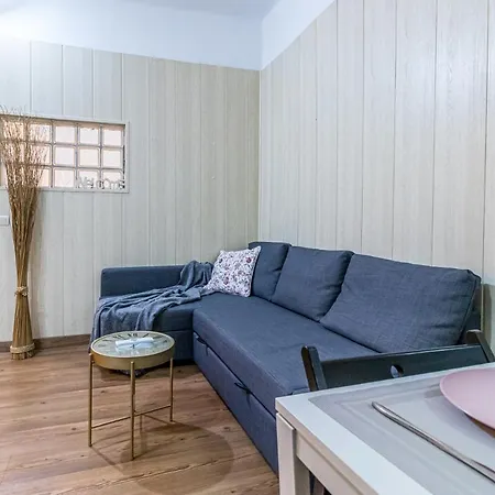 Atocha - Delicias Studio Apartment *