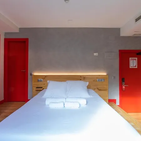 Ok Hostel *