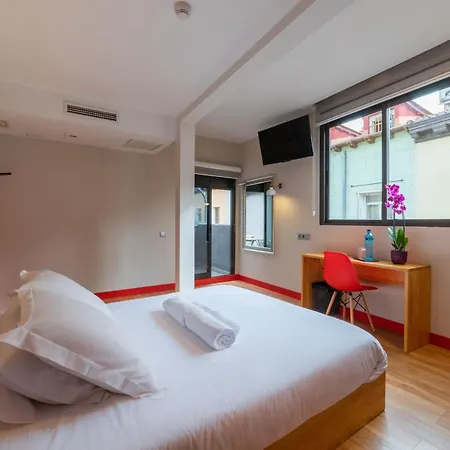 Ok Hostel